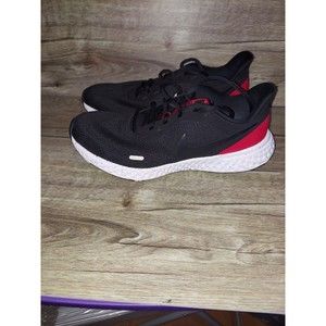 Size 8 - Nike Revolution 5 Anthracite black red and white Pre-owned